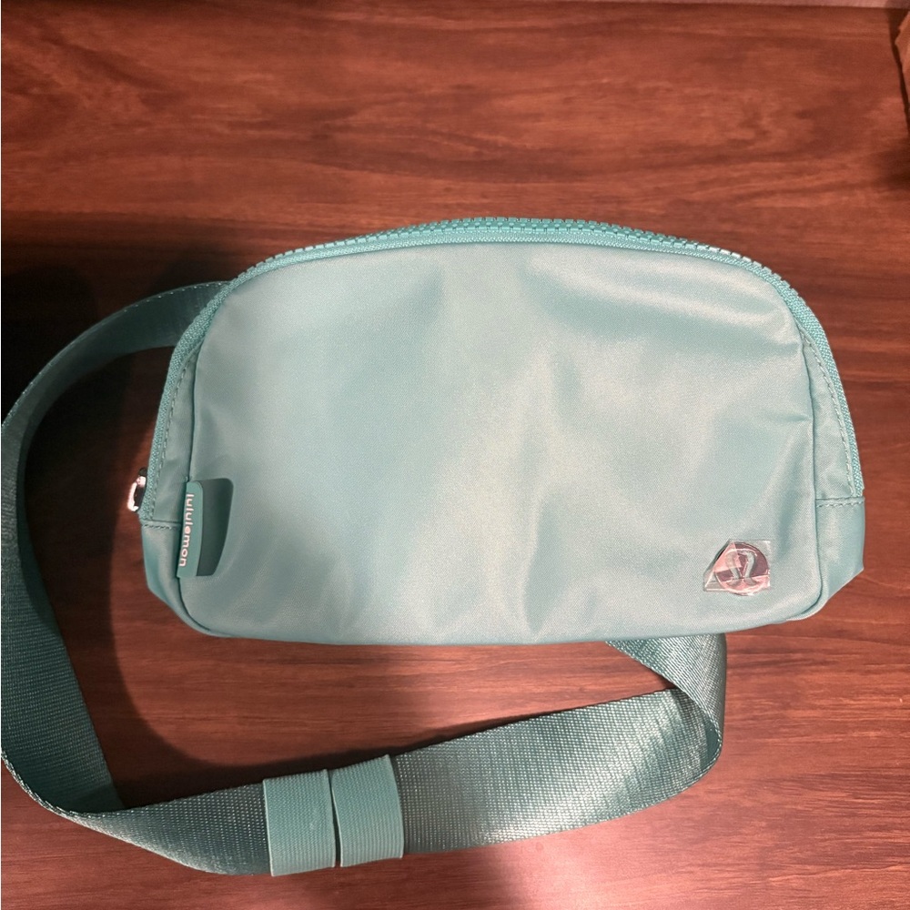Lululemon Everywhere Belt Bag Paradise Green Crossbody Bag Fanny Pack Nwt